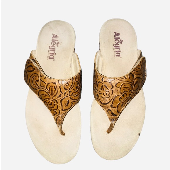 NWOT Algeria’ Leather Thong Sandals Brown Size 40 Flip Flops. Slight platform. - Picture 4 of 8